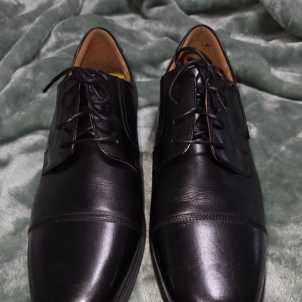 Florsheim Men's Black Oxfords